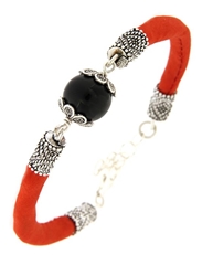 RR Orafi in Sassari Bracciale in seta rossa con ´Su Coccu´ in onice