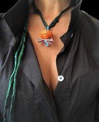 Valeria Tola Ceramiche Collana Butone Piccolo ARANCIO - cm 3 Sacchetto